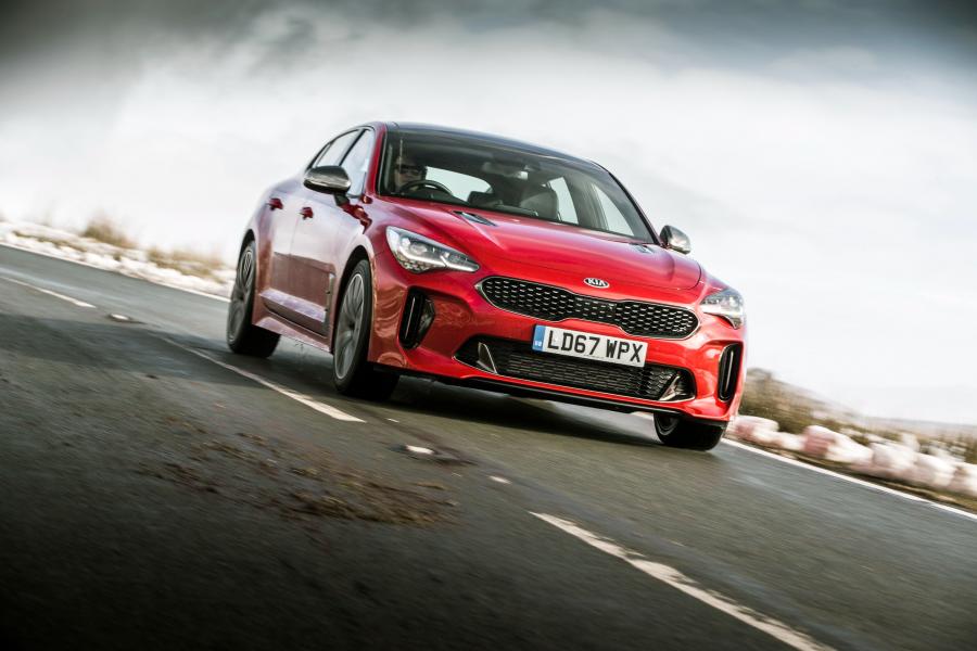  Kia Stinger GT-Line S (CK) 2017 года  (UK) (фото 39 из 41)